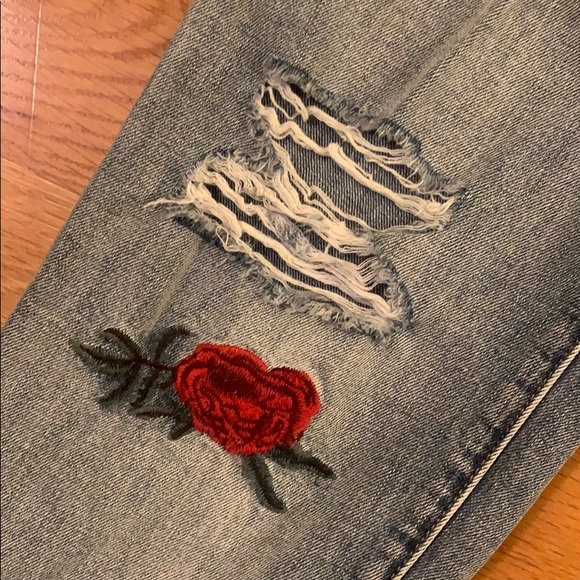 ONLY ripped and embroidered jeans/Size 30 - Picture 2 of 7